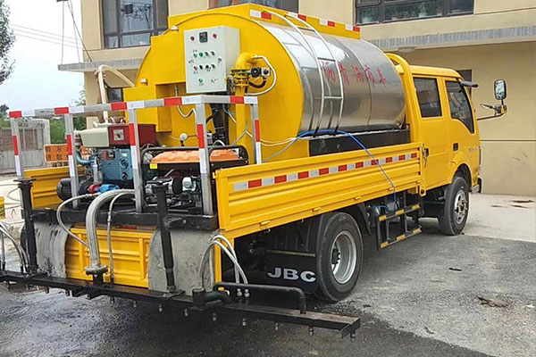 挖掘機租賃費用與哪些因素有關